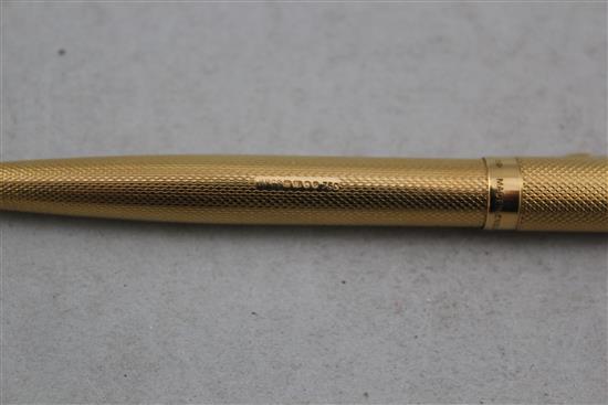 An 18ct gold Parker Presidential ballpoint pen, 5in.